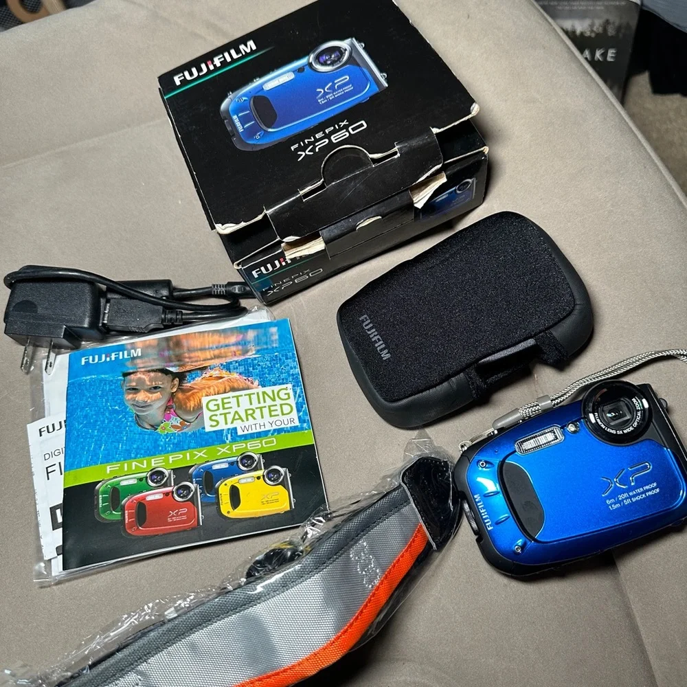 Fujifilm Finepix XP60 16.0MP 10X Waterproof Camera water vlog travel YouTube cam